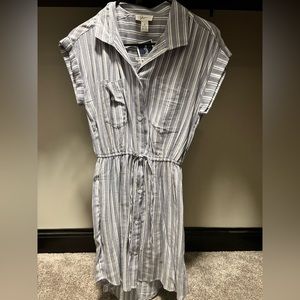 Japna Striped Cap Sleeve Shirt Dress Blue White Size
Small 🥰 NWT
